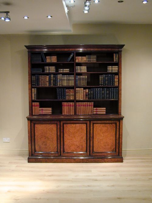 LIBRARY BOOKCASE OF THE HIGHEST QUALITY - ADDITIONAL PHOTO 8