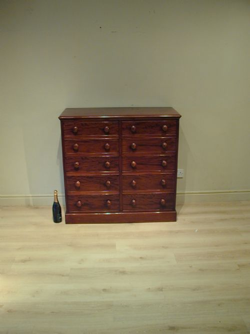 A TRULY WONDERFUL DOUBLE CHEST OF DRAWERS - ADDITIONAL PHOTO 13