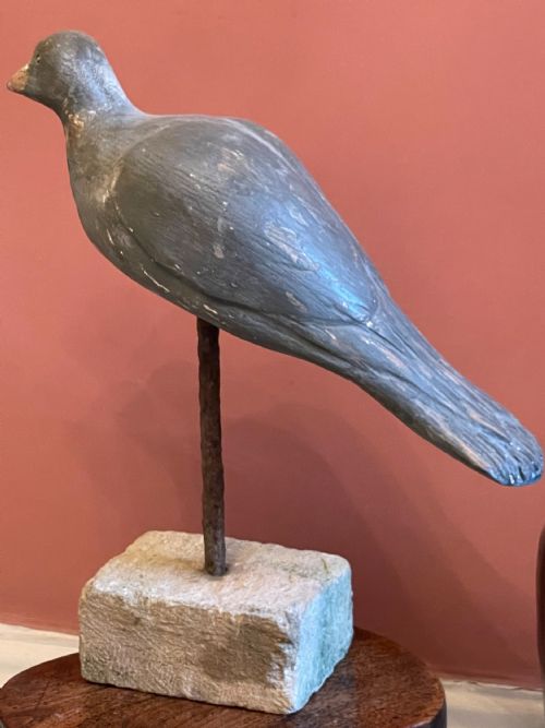 beautiful decoy pigeon - CATEGORY: ANTIQUE MISCELLANEOUS - DATED 1920