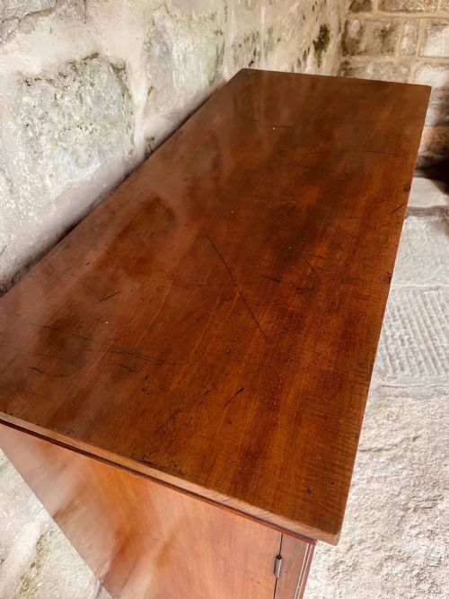 FINE TWODOOR CUPBOARDBOOKCASE - ADDITIONAL PHOTO 7