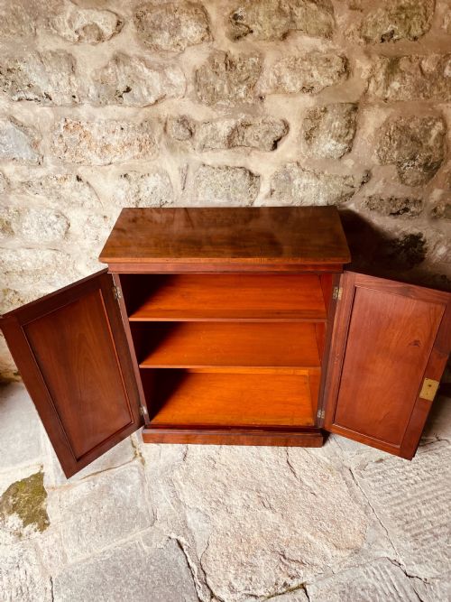 FINE TWODOOR CUPBOARDBOOKCASE - ADDITIONAL PHOTO 10