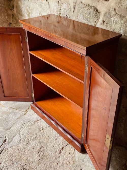 FINE TWODOOR CUPBOARDBOOKCASE - ADDITIONAL PHOTO 13