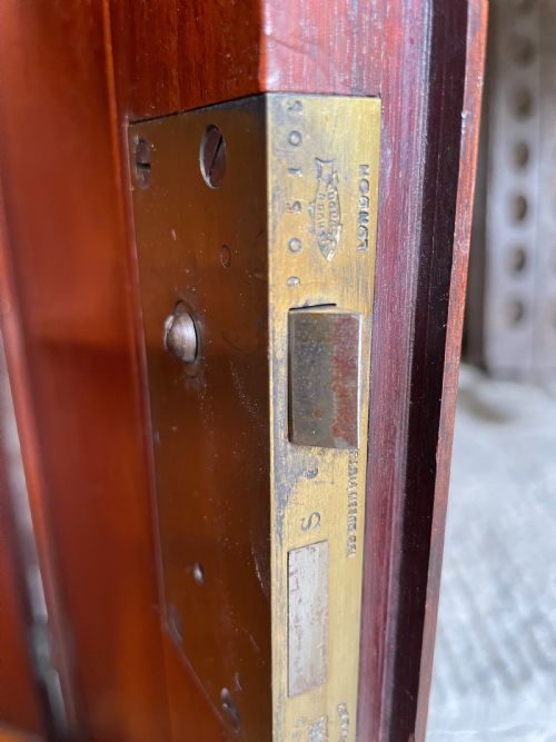 FINE TWODOOR CUPBOARDBOOKCASE - ADDITIONAL PHOTO 17