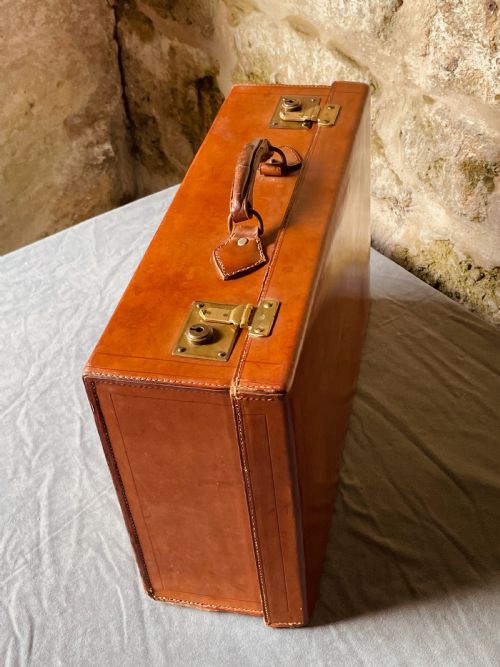 LUGGAGE A TOP QUALITY LEATHER SUITCASE - ADDITIONAL PHOTO 9