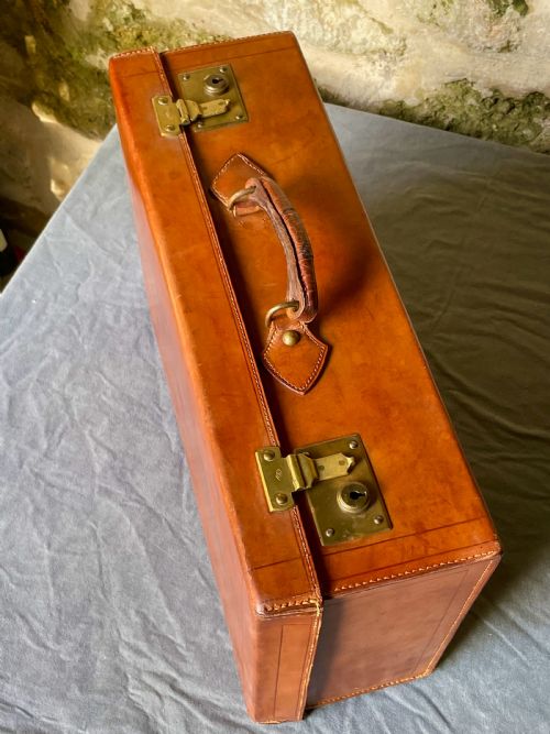 LUGGAGE A TOP QUALITY LEATHER SUITCASE - ADDITIONAL PHOTO 23