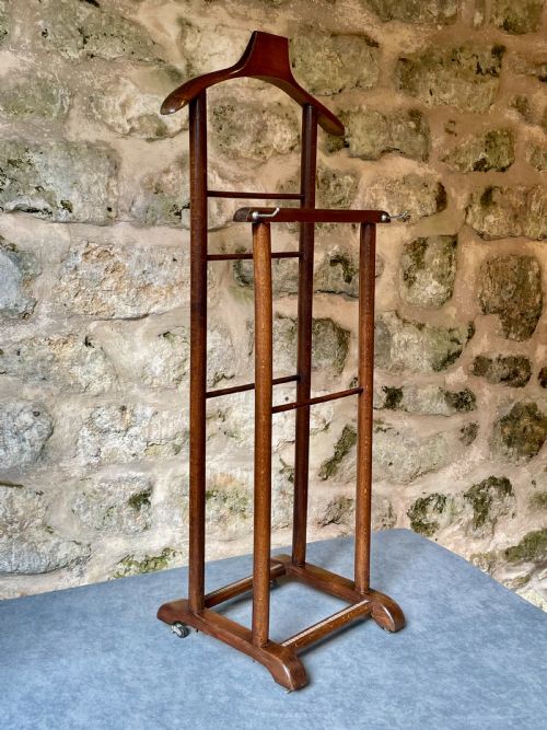 clothes stand valet rail - CATEGORY: ANTIQUE MISCELLANEOUS - DATED 1920