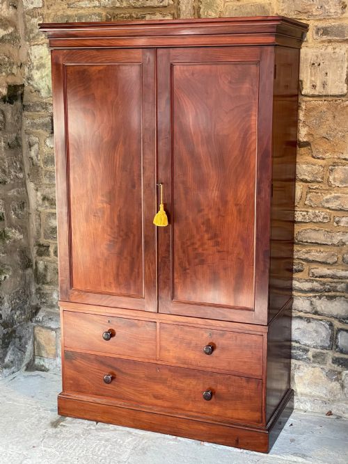 TOP QUALITY TWODOOR WARDROBE - ADDITIONAL PHOTO 4