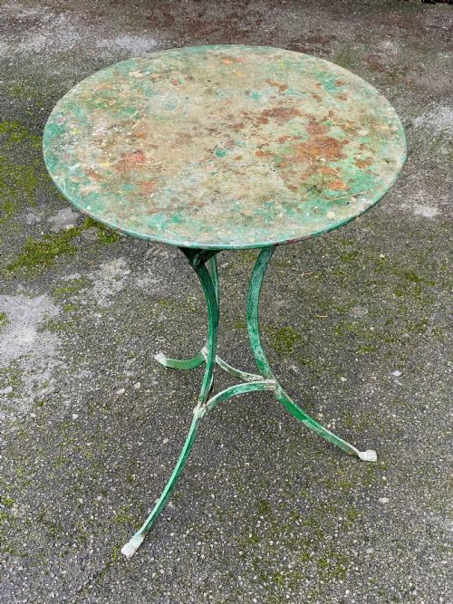 PAINTED METAL BISTRO TRIPOD TABLE - ADDITIONAL PHOTO 15