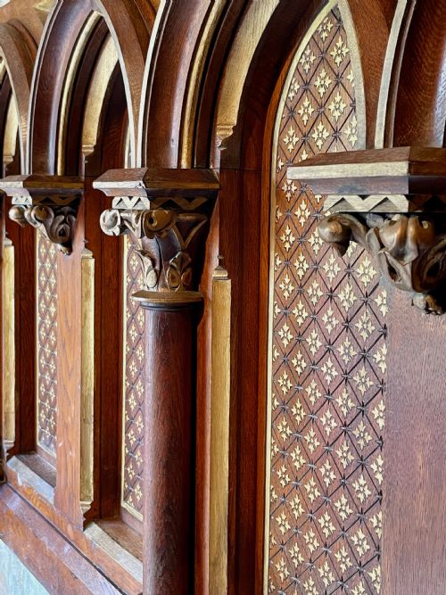 EXQUISITE GOTHIC PANEL IN CARVED OAK - ADDITIONAL PHOTO 8