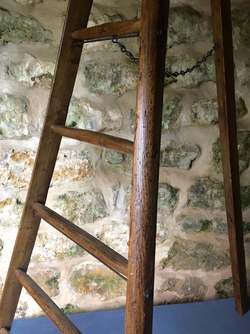 Fruit picker's ladder — towel rail View VIII