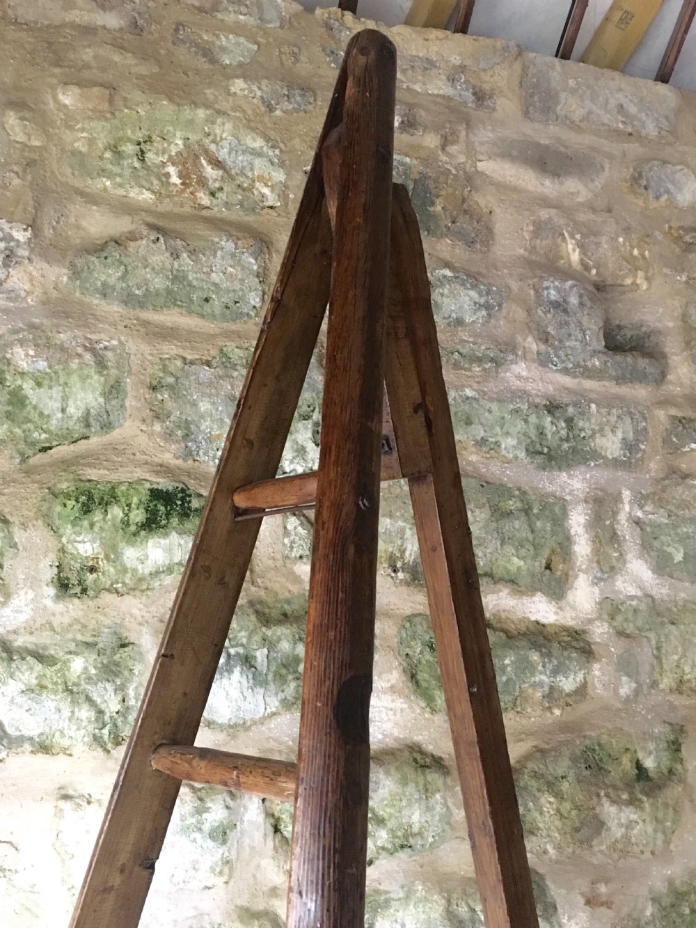 Fruit picker's ladder — towel rail View IX
