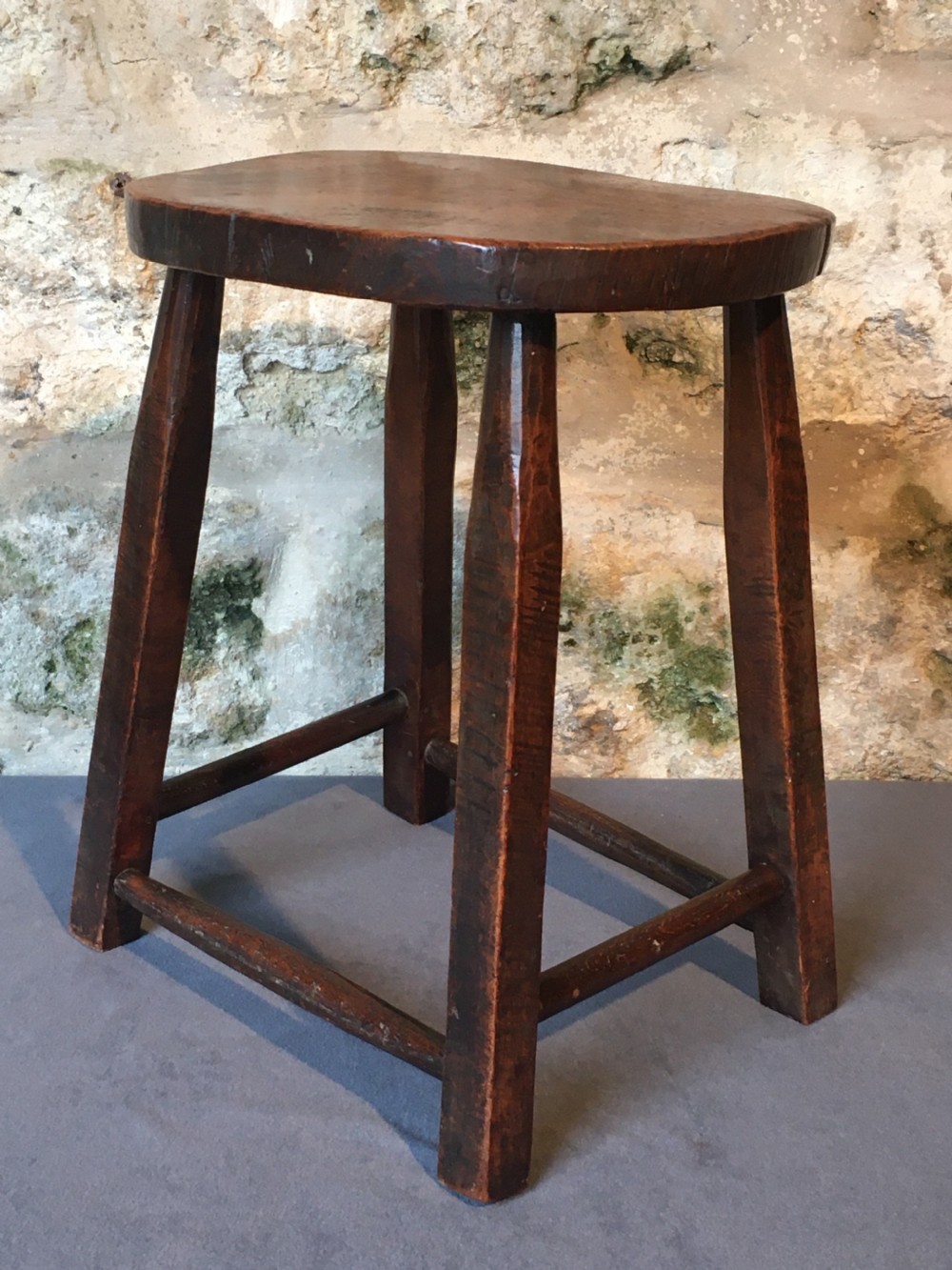 Country-made fruitwood stool View VIII