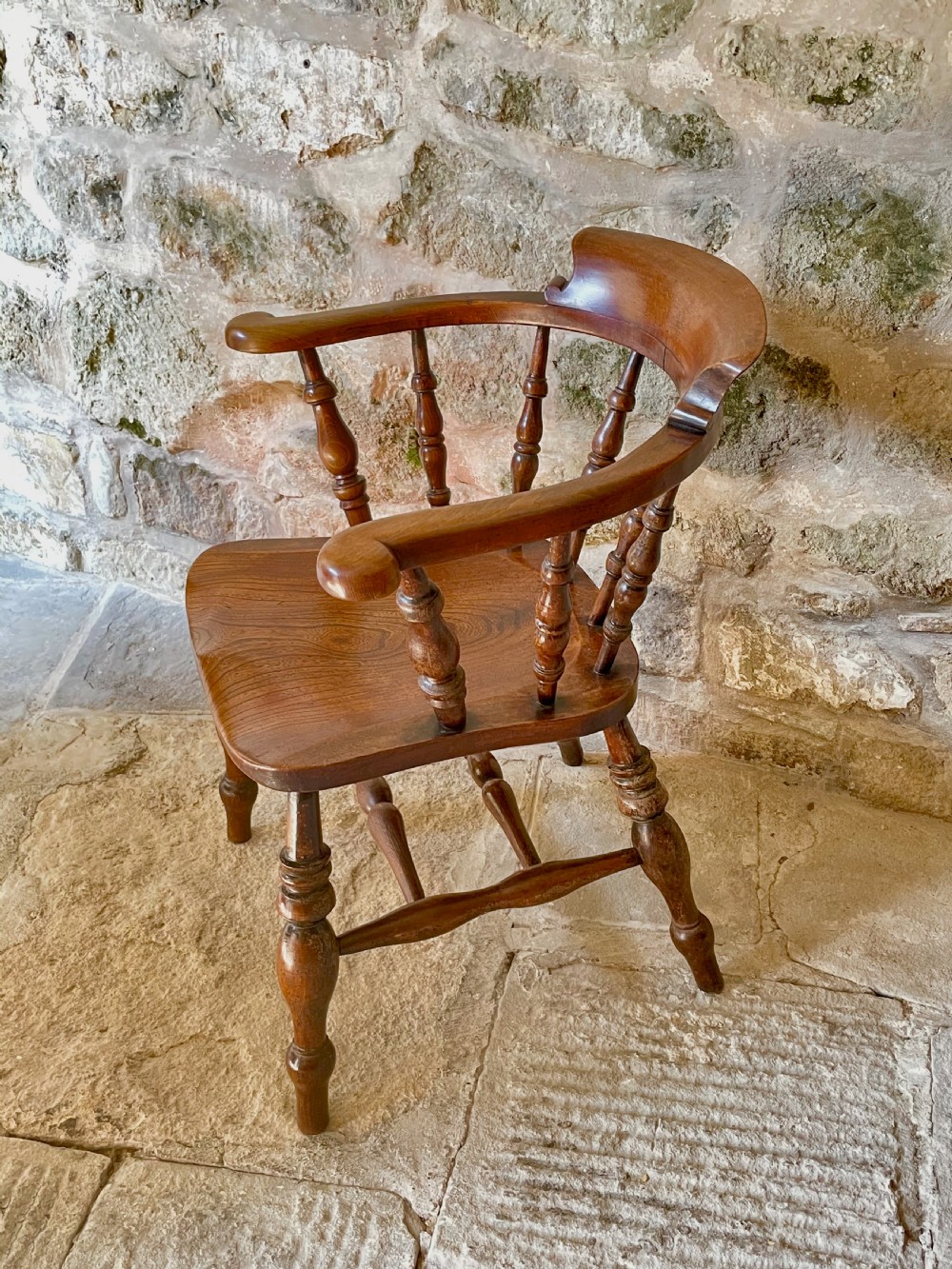 High quality captain's Windsor chair View V