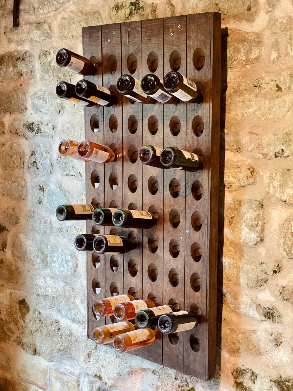 Wall-mounted wine rack View XXI