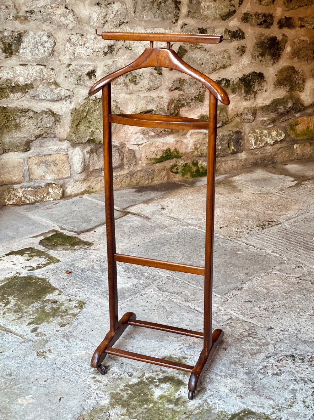 Edwardian valet clothes stand View II
