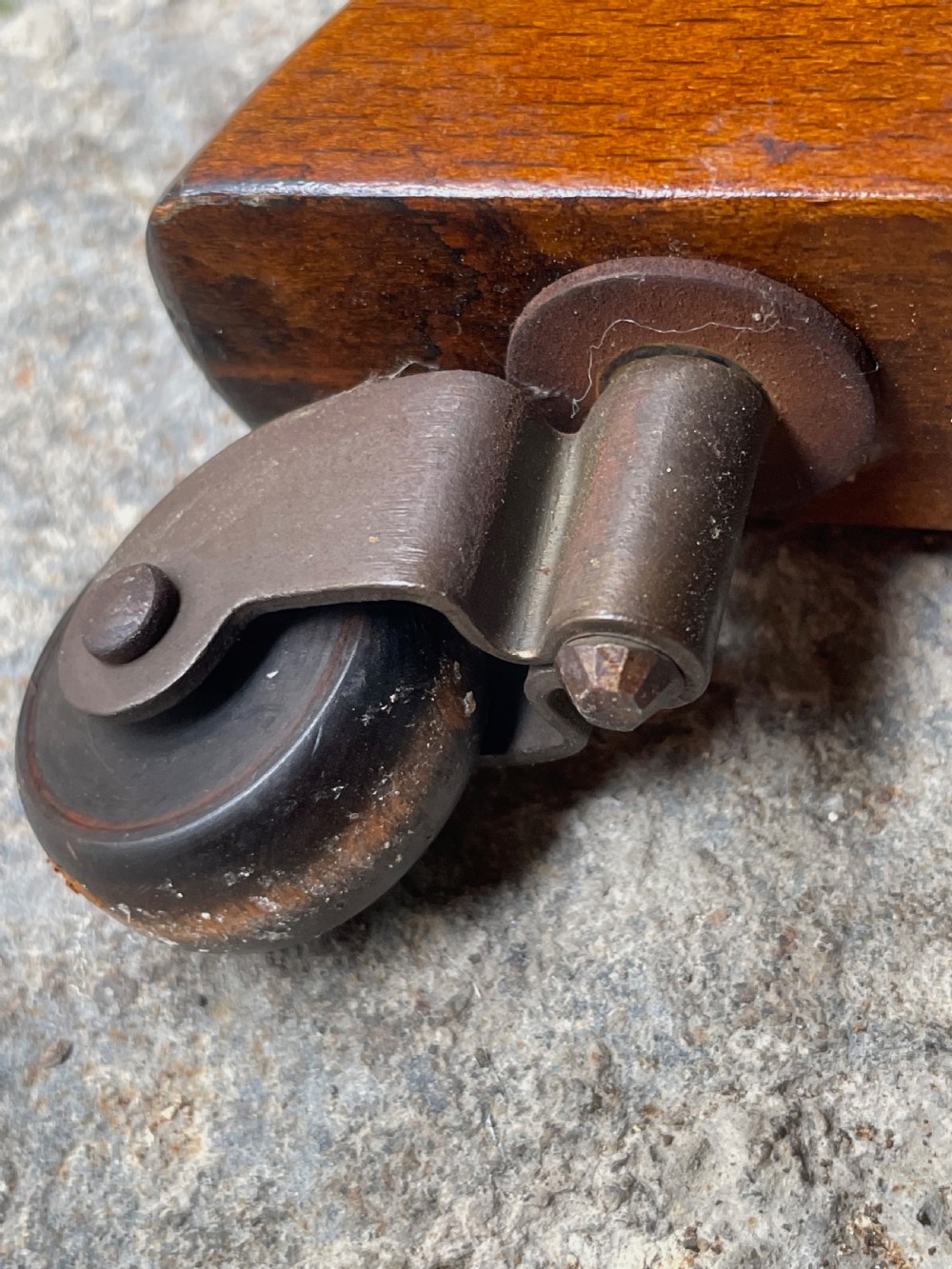 Edwardian valet clothes stand View XV