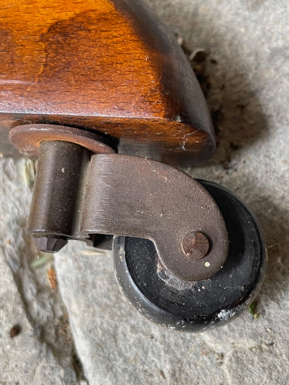 Edwardian valet clothes stand View XVIII