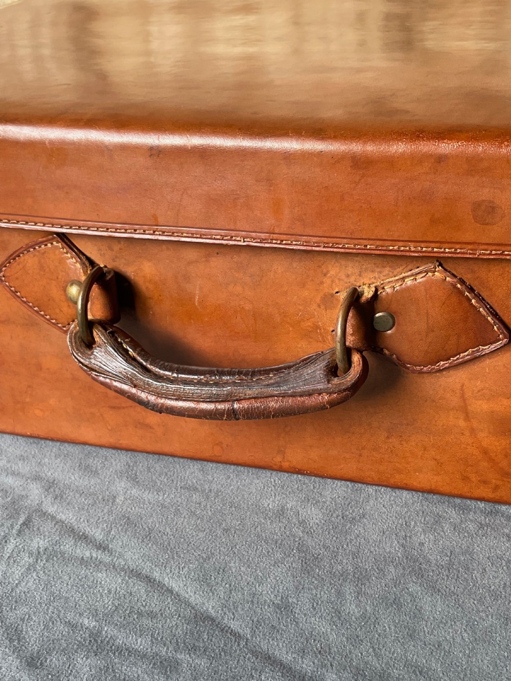 Luggage: a top quality leather suitcase View XV