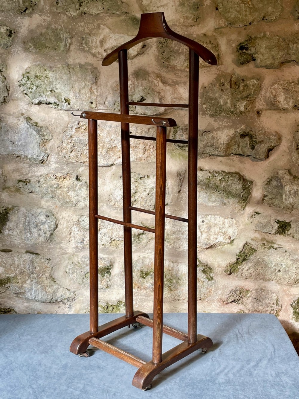 Clothes stand valet rail View IV