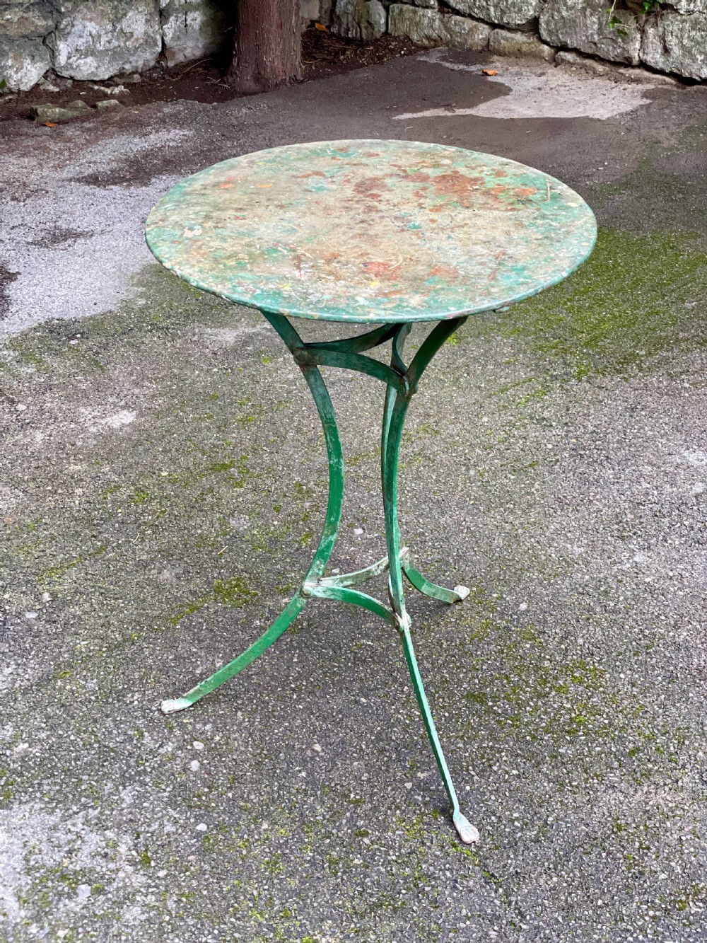 Painted metal bistro tripod table View III
