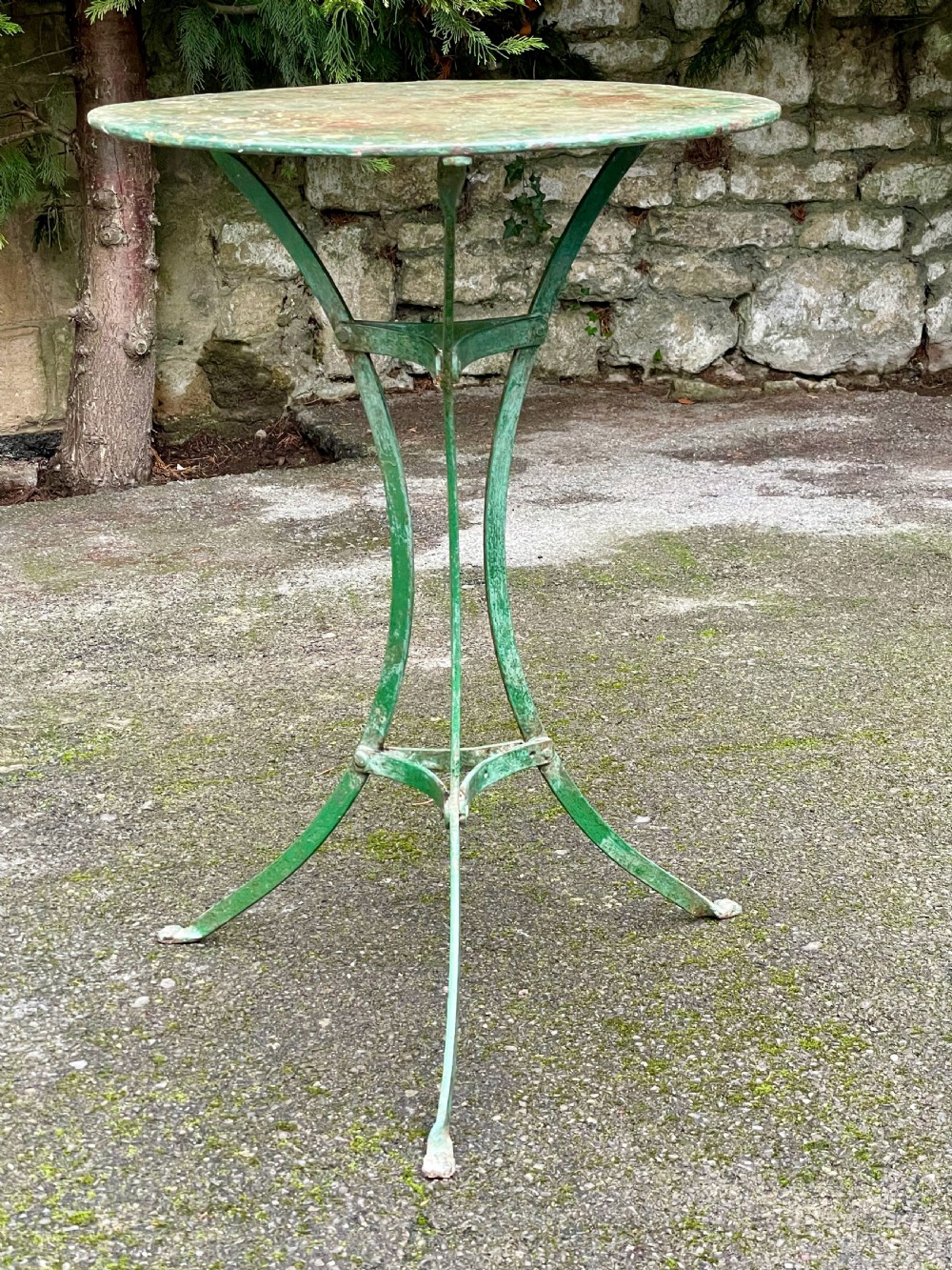 Painted metal bistro tripod table View XIII