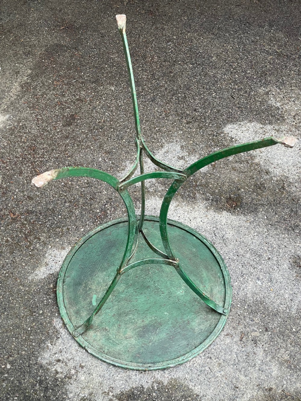 Painted metal bistro tripod table View XXV