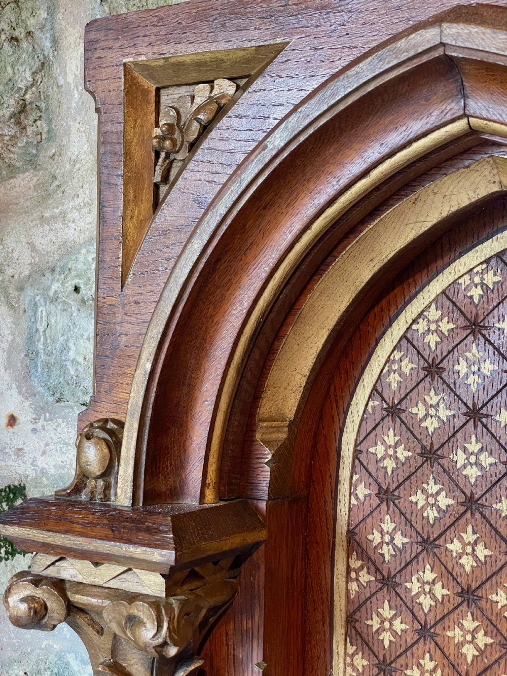 Exquisite Gothic Panel in carved oak View XVII