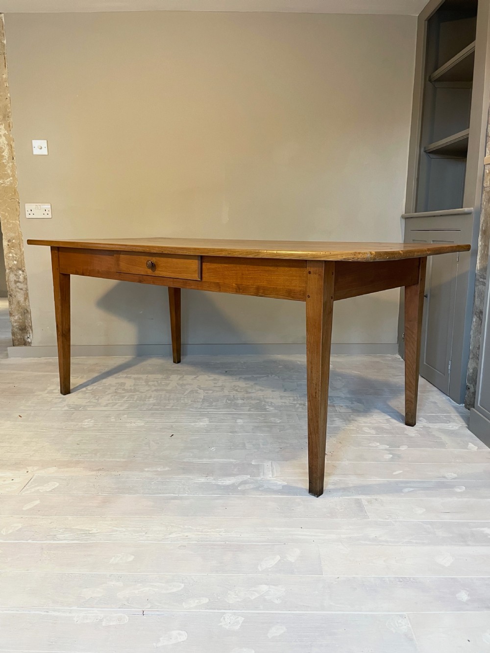 Kitchen refectory dining table View XIII