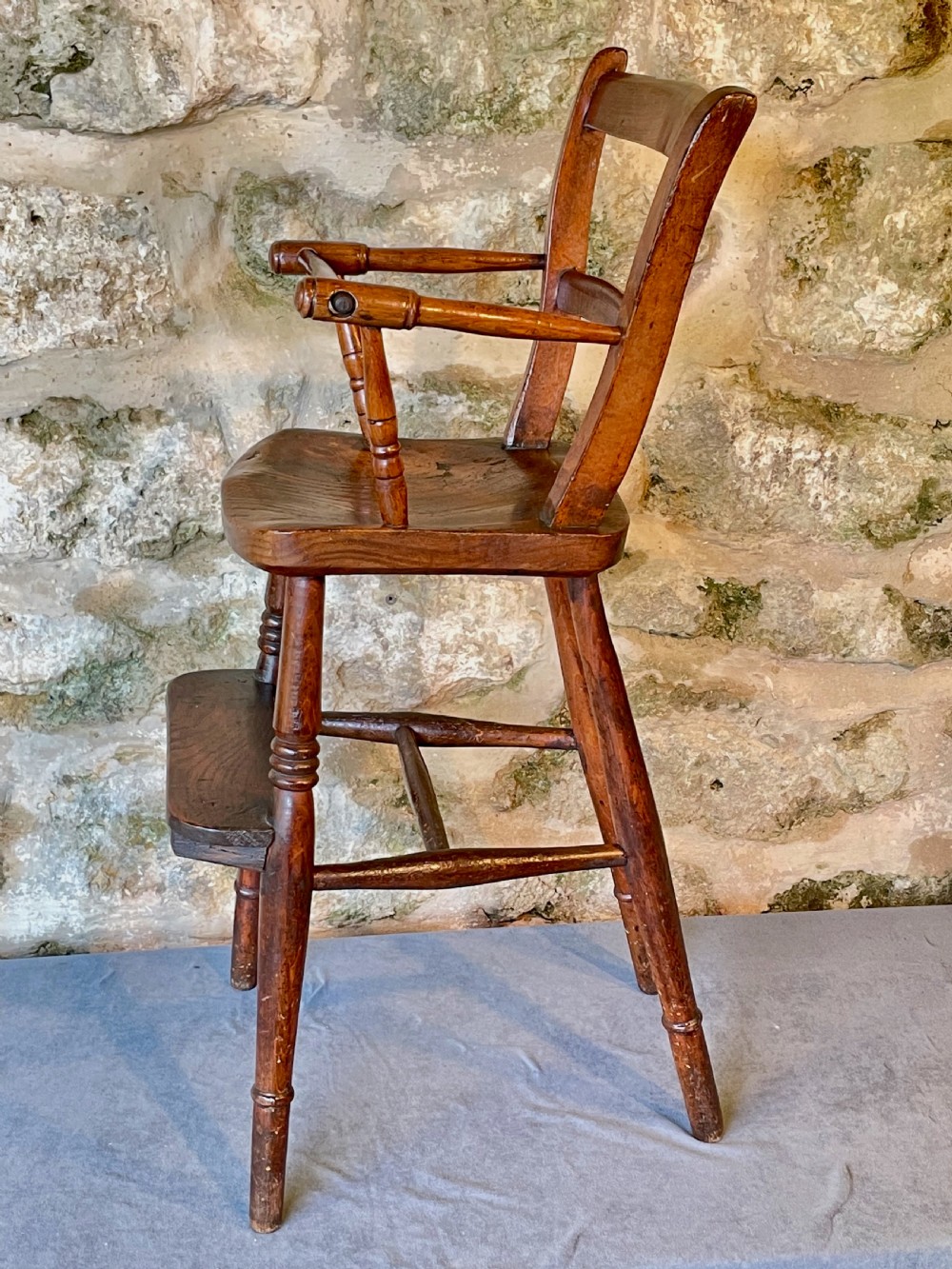 Child’s High Chair View XIII