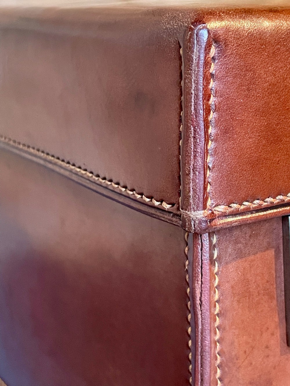 Best Quality Early 20th century suitcase View II