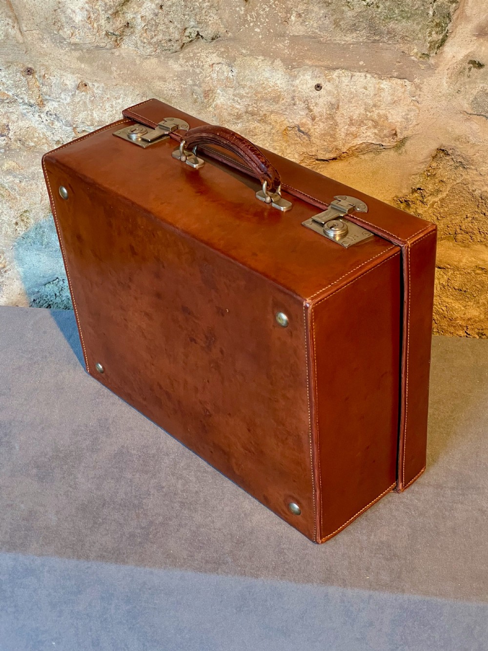 Best Quality Early 20th century suitcase View IX