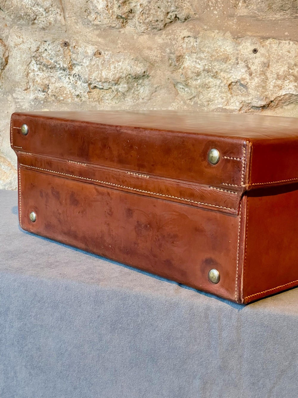 Best Quality Early 20th century suitcase View XII