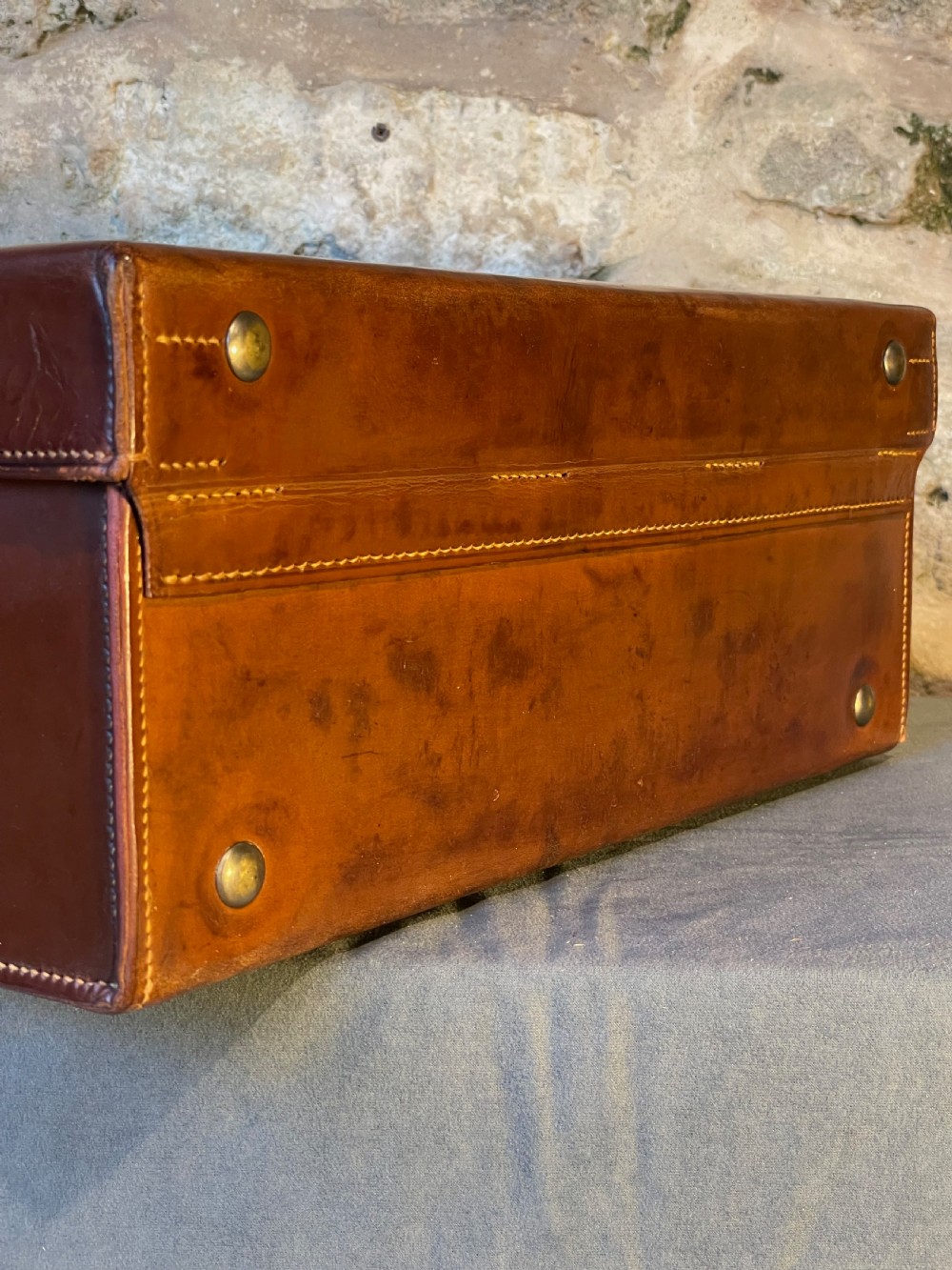 Best Quality Early 20th century suitcase View XIII