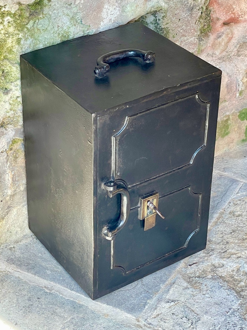 Victorian safe / strong box View IV