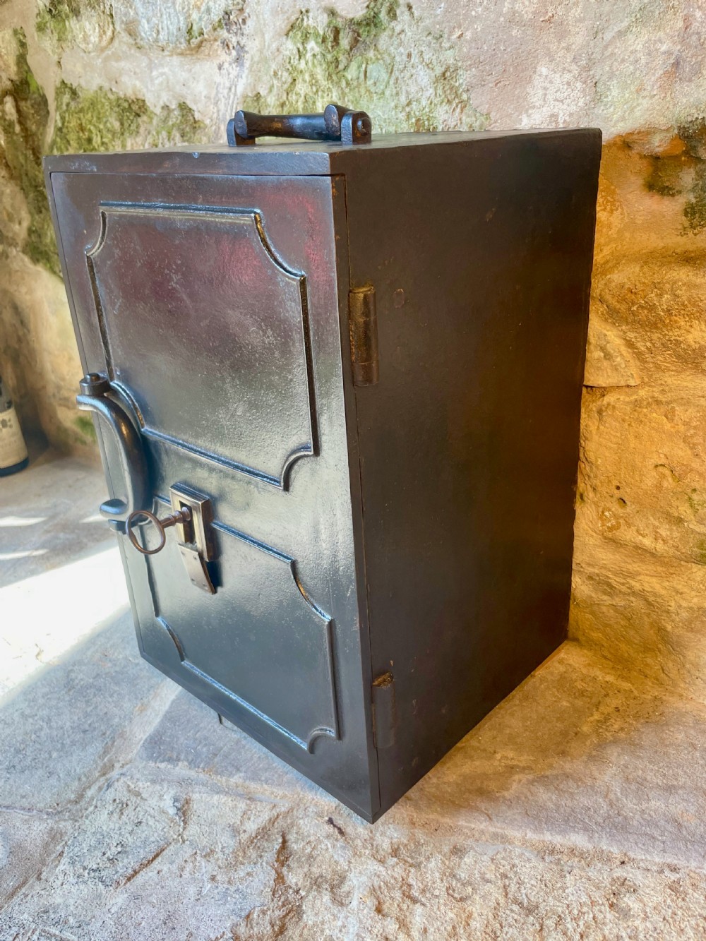 Victorian safe / strong box View VII