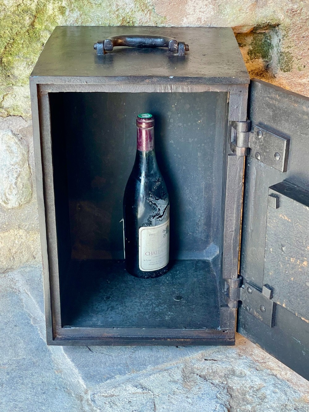 Victorian safe / strong box View XV