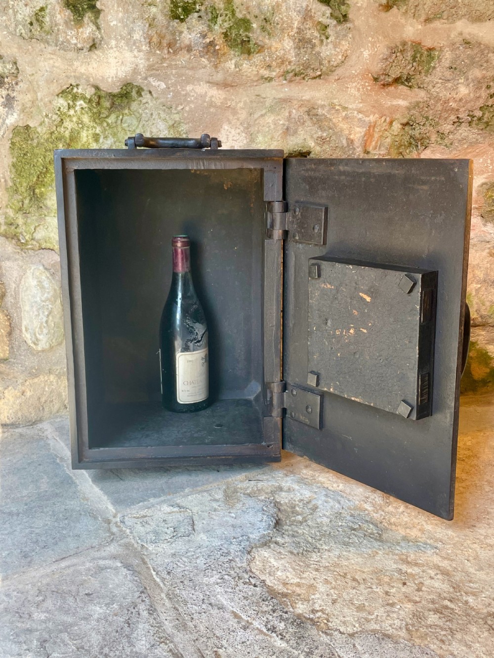 Victorian safe / strong box View XVI