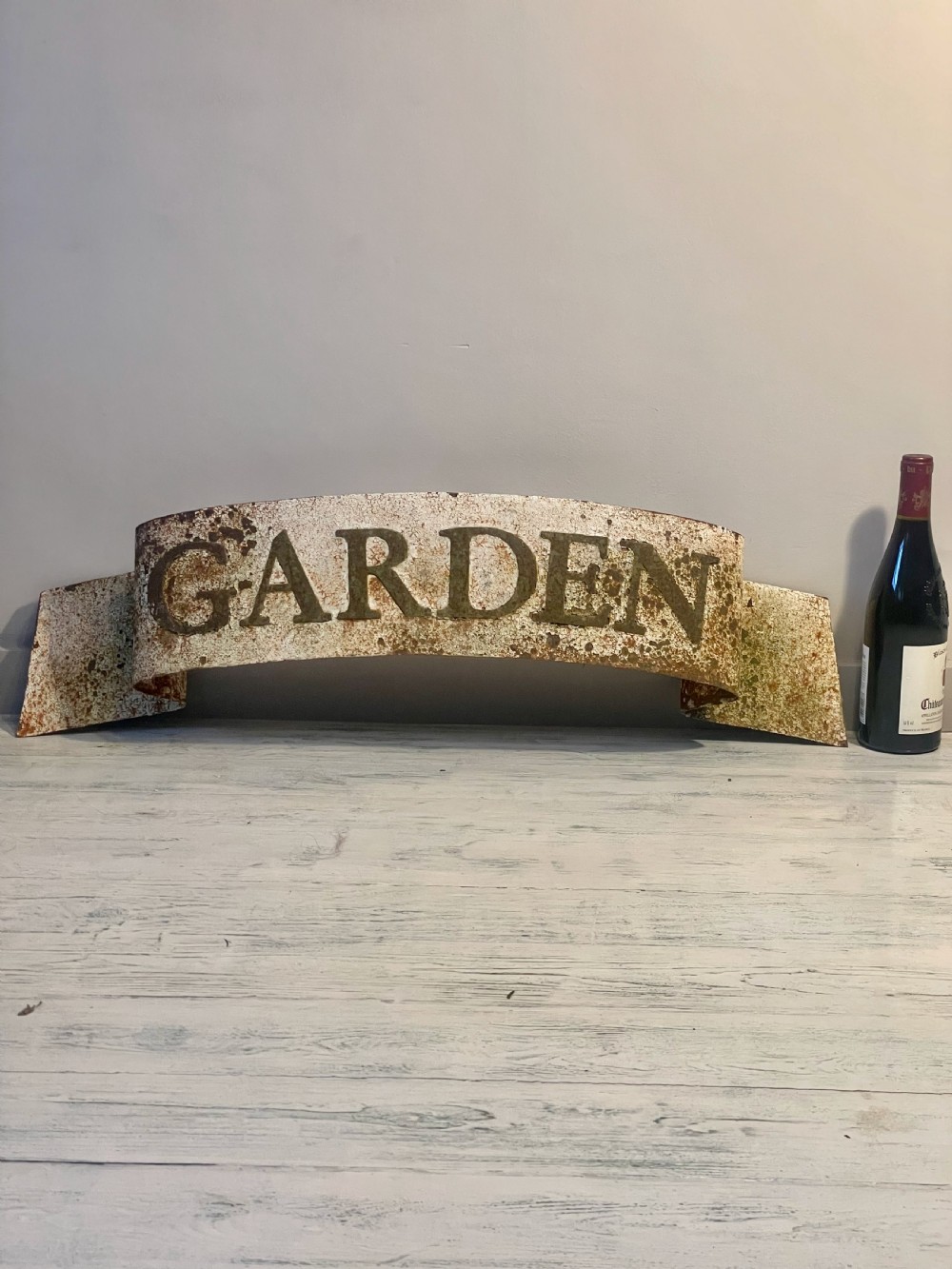 Painted wall-hanging sign View VIII