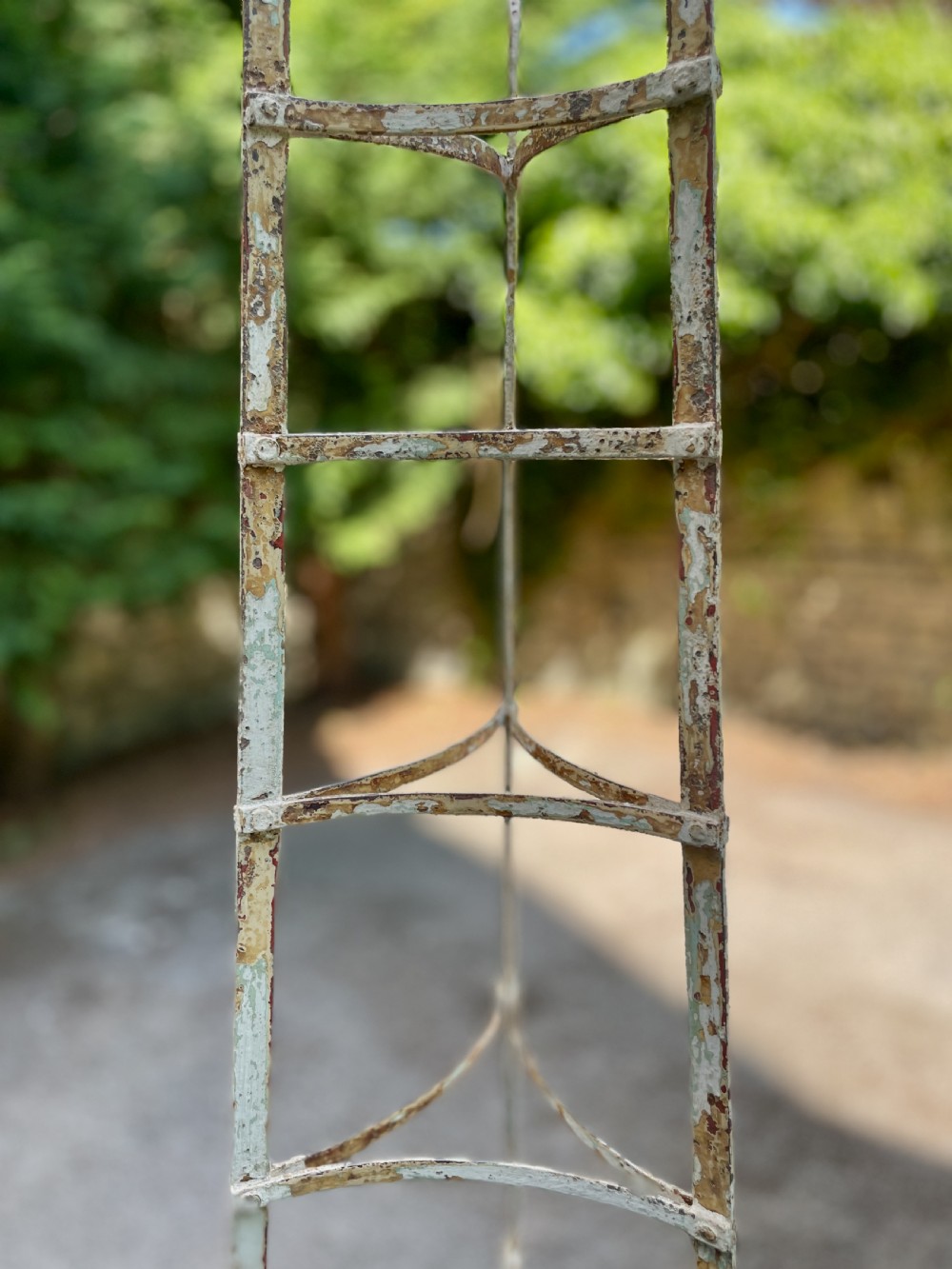 Pot stand or saucepan stand View V