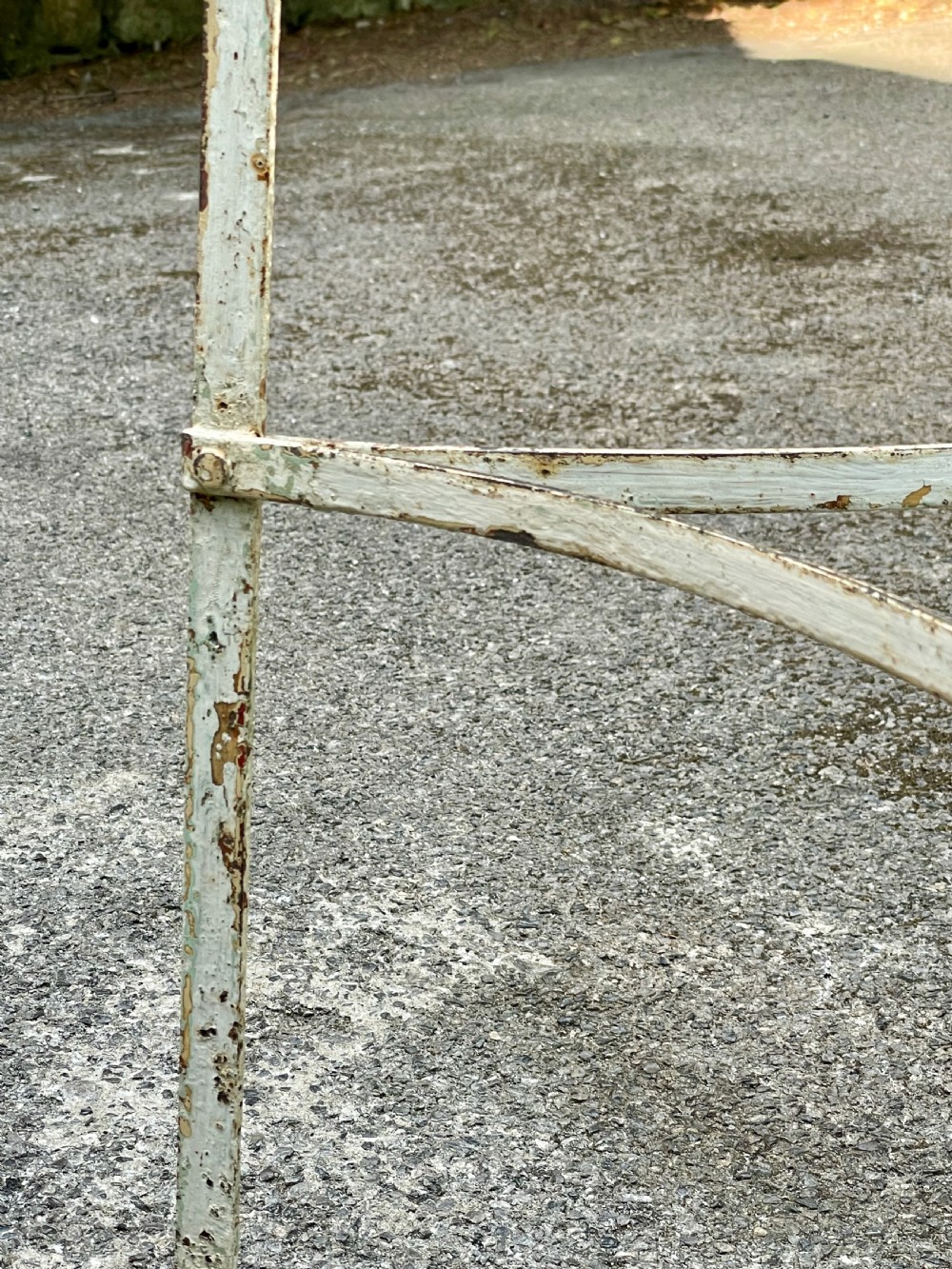 Pot stand or saucepan stand View XVI