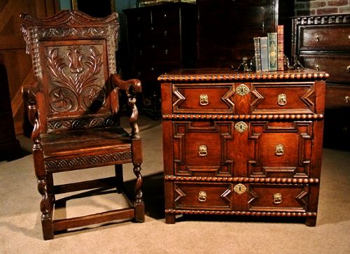 Small Beautiful 17th Century Oak Chest of Drawers C. 1650