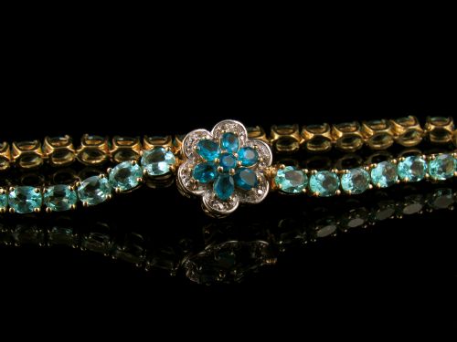 fig 1. Rare 13 ct Jewelled Early 20th Century Tennis Bracelet