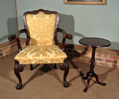 fig 1. Irish George II Walnut Library Chair c.1750