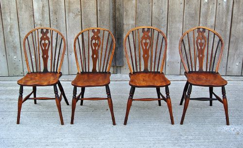 Set of 18th Century Ash and Elm Wheel Back Windsor Chairs