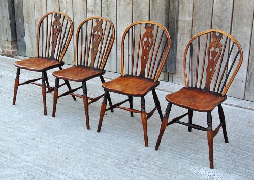 fig 1. Set of 18th Century Ash and Elm Wheel Back Windsor Chairs