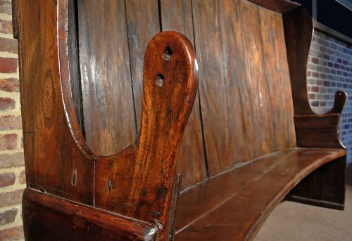 fig 1. Solid Elm Curved Barrel Back Settle c.1740