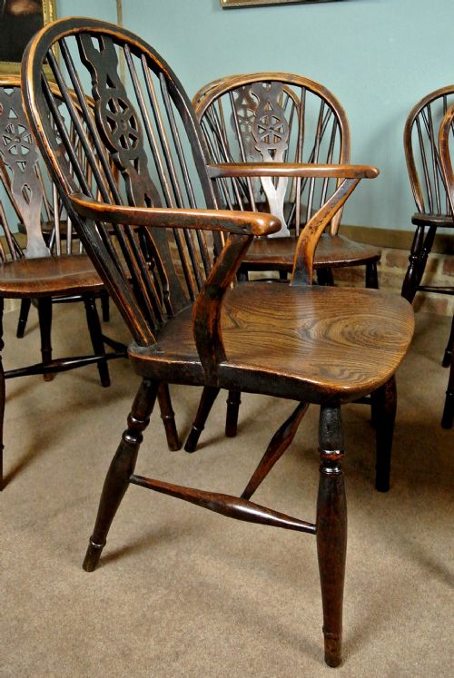 fig 2. Beautiful Set of Eight 18th Century Yew and Elm Wheel Back Windsor Chairs 