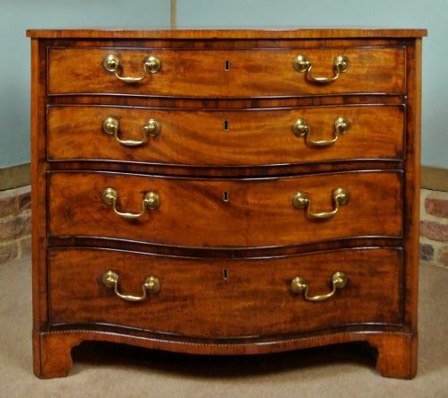 Exemplary George III Mahogany Serpentine Chest of Small Elegant Proportions C.1770