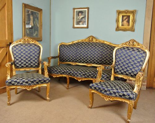 Superb 19th Century Giltwood Serpentine Suite in the French Manner C. 1880