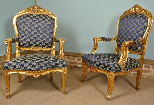 fig 1. Superb 19th Century Giltwood Serpentine Suite in the French Manner c. 1880